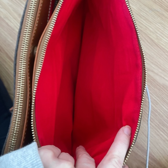 Dooney and bourke purse - Picture 6 of 6